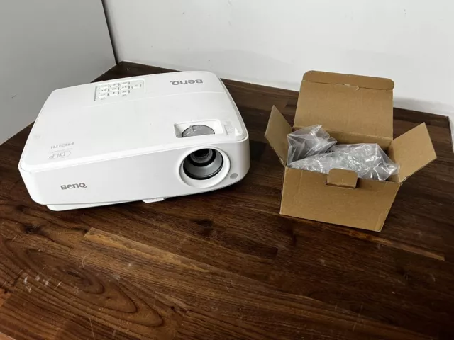 BenQ TH683 1080p DLP Projector - White - NEW LAMP