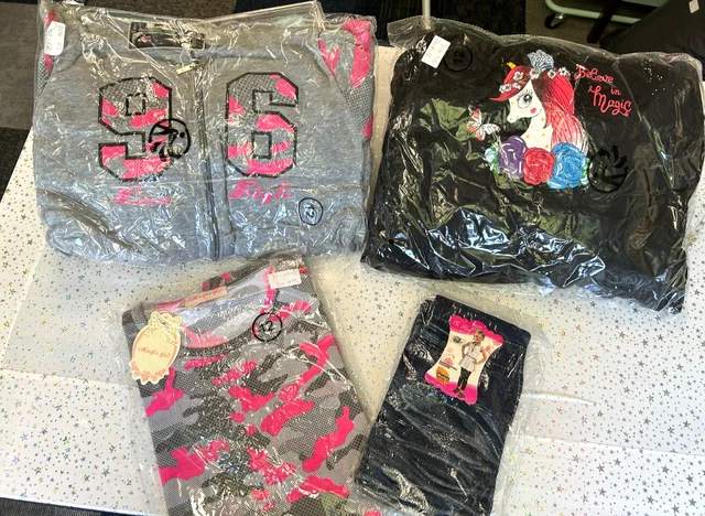 Pacchetto abbigliamento ragazze età 11/12 NUOVO DI ZECCA CON ETICHETTE - 7 articoli
