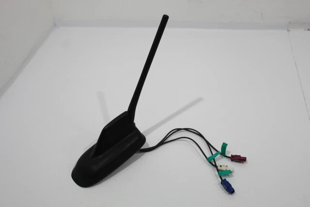 Skoda Octavia 1Z support de base d'antenne radio aileron de requin et fouet
