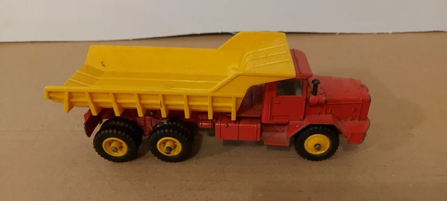 BERLIET GBO 6X4 Benne carrière | Photo prise aux environs