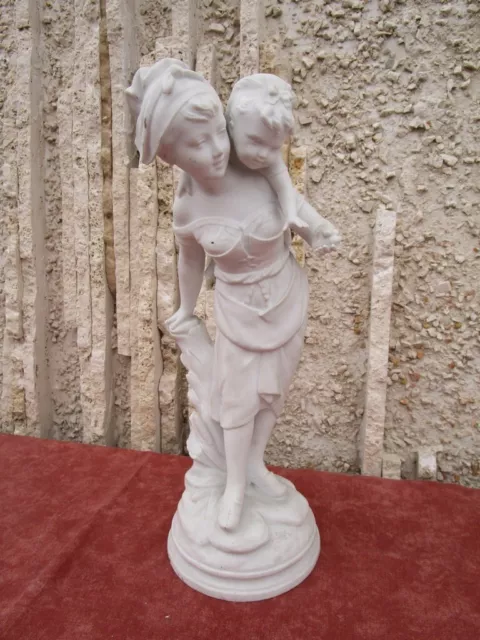 STATUETTE "FEMME A L' ENFANT" EPOQUE XIXEME EN BISCUIT par "H.E. SAVREUX"