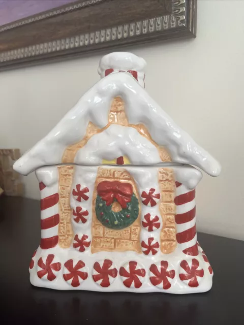 Gingerbread House Cookie Jar Vintage Christmas Le Gourmet Chef 11”