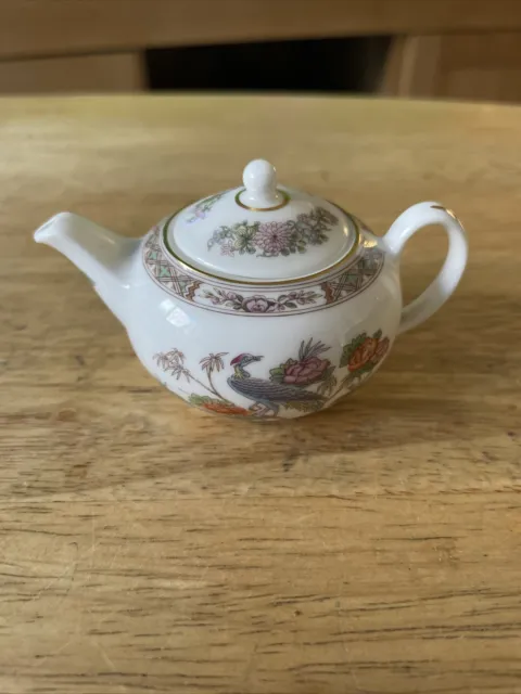 Vintage Wedgwood Miniature Teapot Kutani Crane Height 4cm Bone China