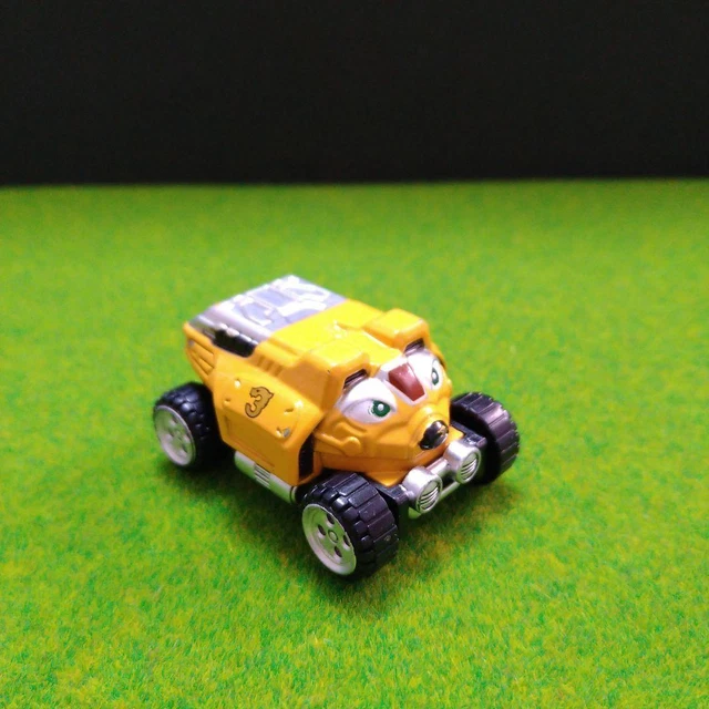 Engine Sentai Go-Onger Yellow Mini Car Hand Rolling