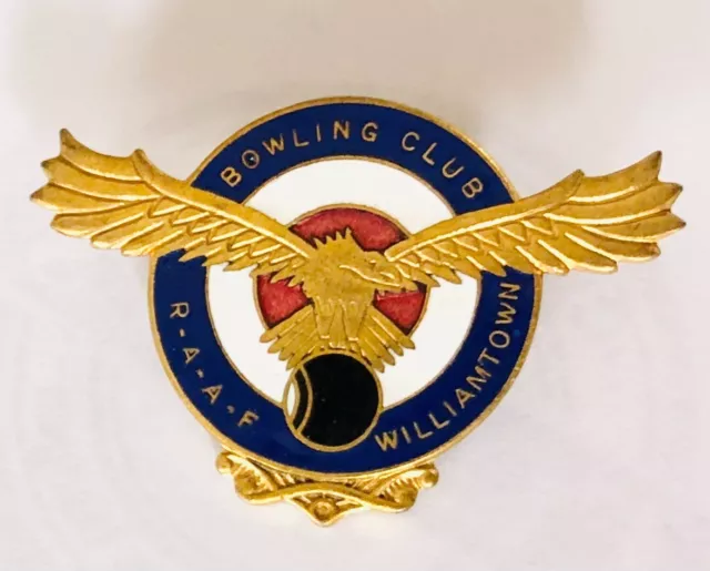 RAAF WILLIAMTOWN BOWLING Club Badge Pin Royal Australian Air Force (K7 ...