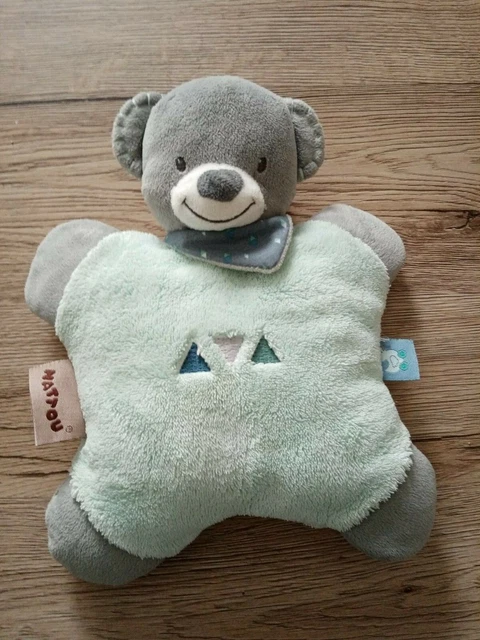 Doudou semi Plat Nattou ours Vert Triangle Bleu grelot