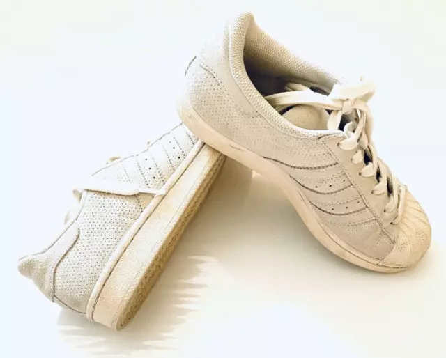 Adidas superstar suede chalk online