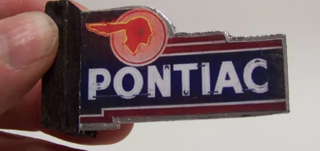 1/24 Diorama Outdoor Vintage Pontiac Car Dealer Neon Looking 2-Sided Sign