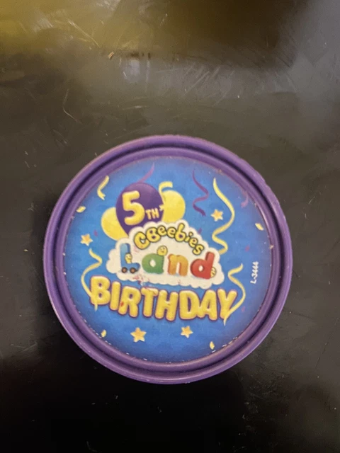 CBEEBIES ALTON TOWERS Pop Badge 3 50 PicClick UK cbeebies-alton-towers-pop-badge-3-50-picclick-uk