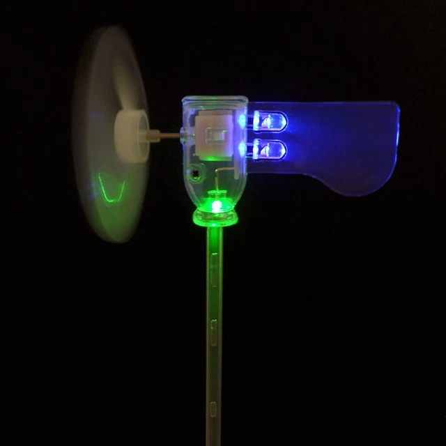 Modelo de turbinas eólicas muestra de plástico turbina eólica más pequeña 1 pieza 2 LED azul