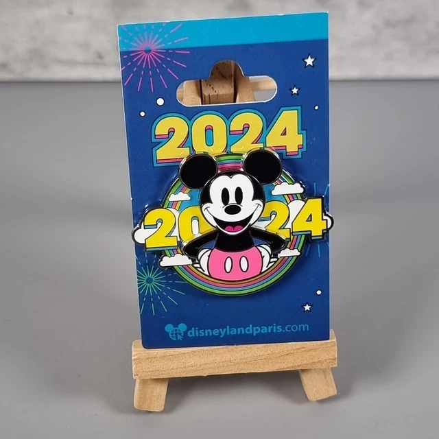 DISNEYLAND PARIS EXCLUSIVE 2024 Park Yearly Mickey Mouse Pin Trading