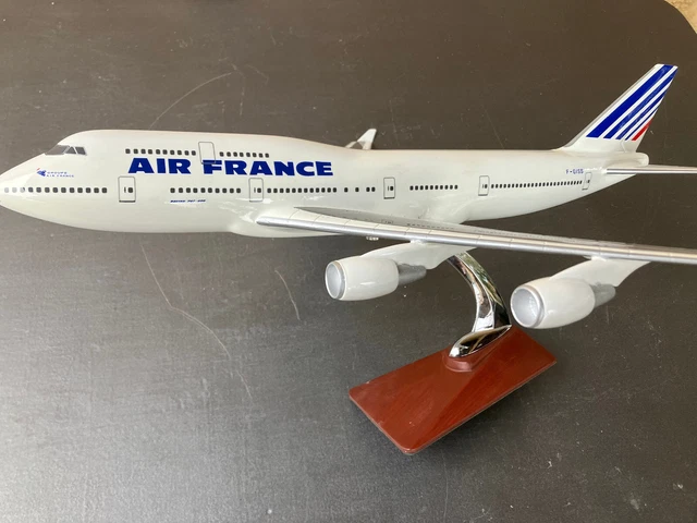Maquette boeing 747 en résine.