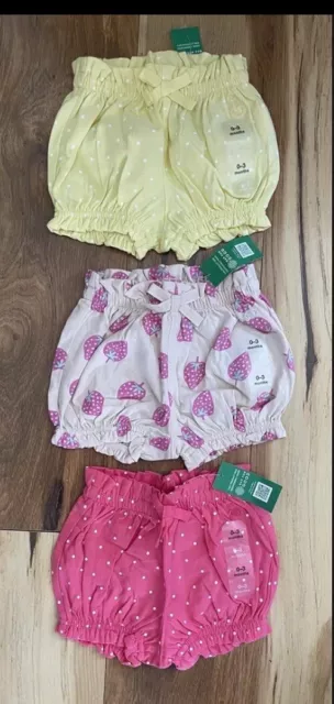 Baby Gap girls bundle of bubble shorts size 0-3 months NWT