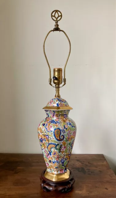 Splendid Vintage English Royal Winton Ceramic Paisley Chintz Pattern Table Lamp