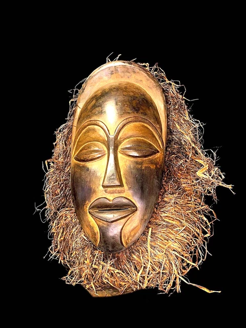 Traditional masks and headdresses of the eastern Bembe people of the Dem-5693