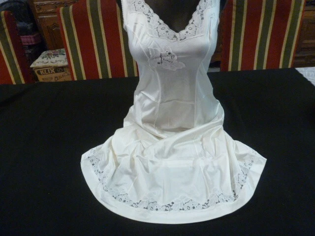 Combinaison Vintage En Dentelle Blanche - Taille 42/44 - Occasion Bon état
