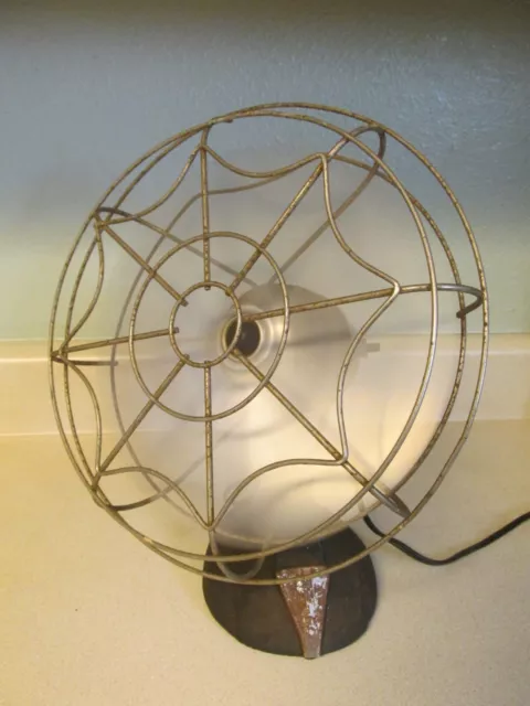 Vintage Eskimo 1005J-60 Cast Iron Oscillating Four-Blade Fan Bertstead Mfg Co.