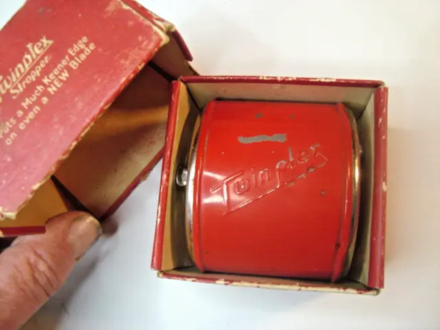 Vtg Twinplex Razor Blade Stropper Red Flash Model, Orig. Box St Louis MO.  1920