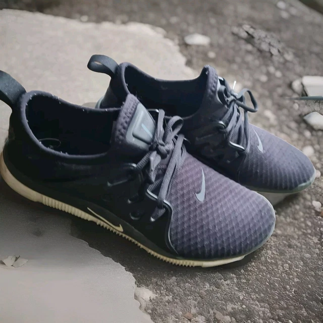 Nike acalme men's running shoes on sale
