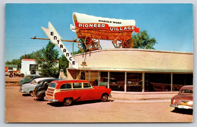 Minden Nebraska~Harold Warp Front Entrance Pioneer Village~Vintage Postcard