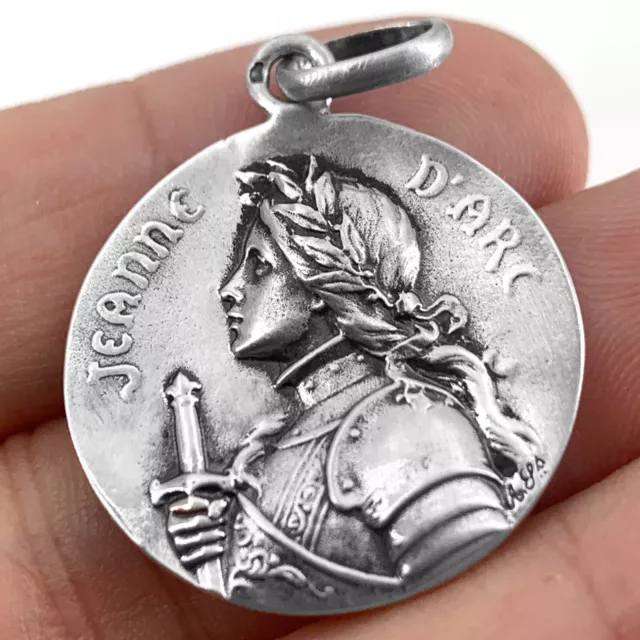 pendentif  de Jeanne d'Arc grande médaille Joan of Arc large extrordinary medal