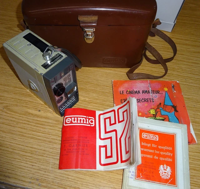 Tres tomavistas Eumig y Bell & Howell de 8 mm