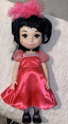 its a small world singing doll