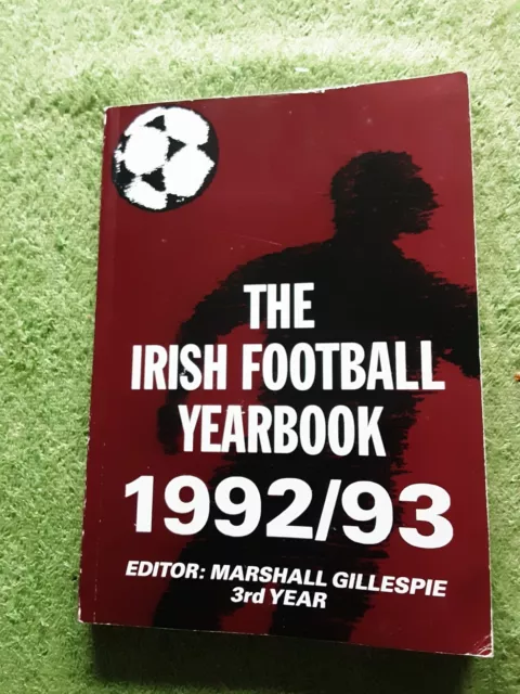 The Irish Football Yearbook 1992-93 : 3rd Year: Marshall Gillespie