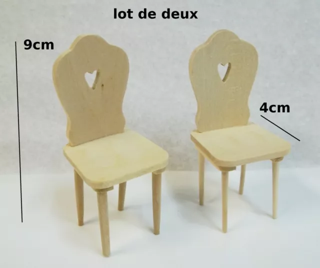 lot de 2 chaises ,miniature, maison de poupée, vitrine, salle à manger   M1