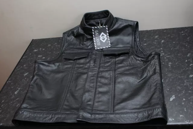 Gilet in pelle nera taglia L stile moto Sons of Anarchy