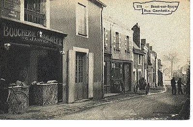 (S-80619) France - 72 - Besse Sur Braye Cpa Boucherie Charcuterie G. Janvier A G