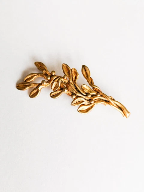 Broche Vintage Signée Chloris - Branche De Gui En Laiton Doré, France, Occasion