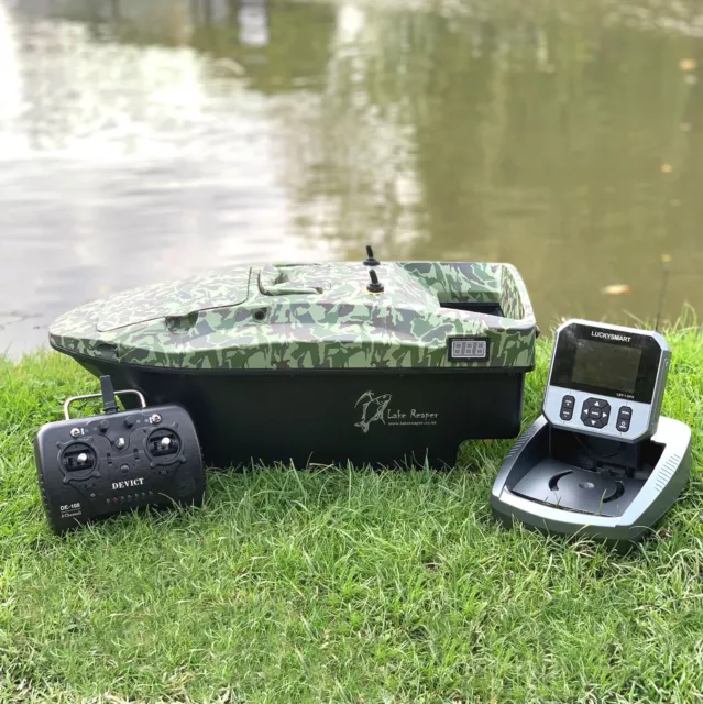 Lake Reaper Carp Fishing Bait Boat LED GPS Fish Finder Single Hand Control Camo