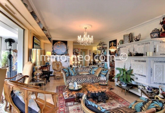 Maison / Appartement à VENDRE sur GRASSE (06) 2