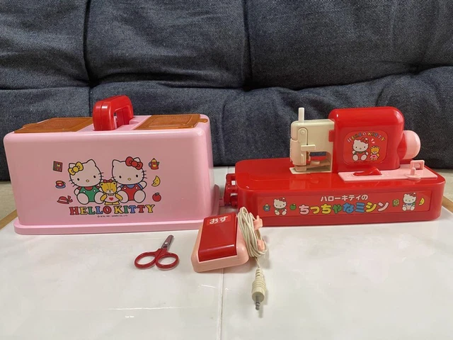 Hello Kitty'S Little Sewing Machine