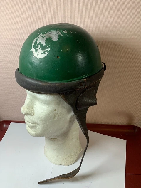 Ancien-CASQUE-BOL-Moto-MOBYLETTE-Années-1970.webp