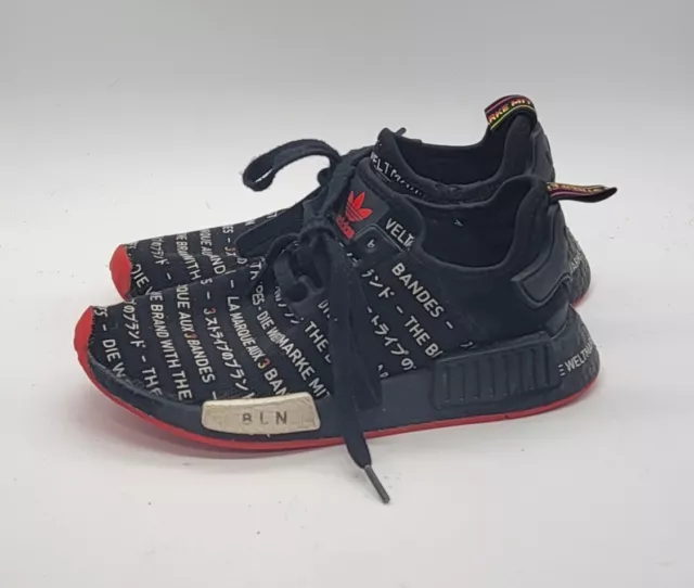 Nmd r1 berlin shop black