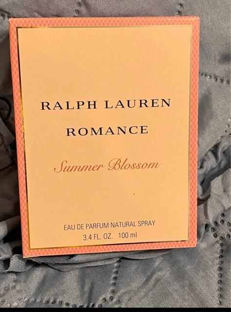 Nueva botella de Ralph Lauren Romance Flor de Verano