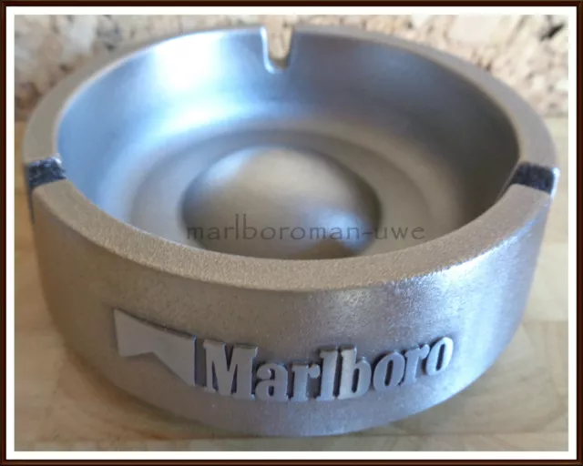 VINTAGE Marlboro Aschenbecher aus Metall - Schriftzug Marlboro - NEU - Klein