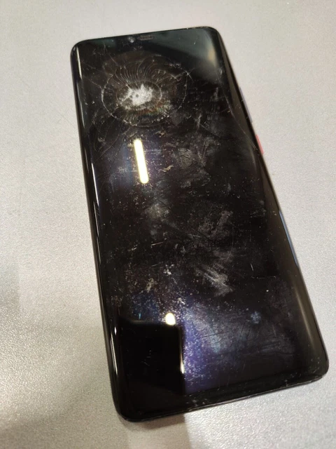 Huawei mate 20 pro 128 GB (Defekt) in Biel/Bienne für CHF 30 - mit