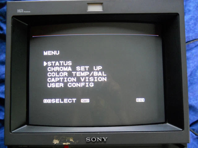 Sony HR Trinitron '98 PVM-14M4U Color Video 14" Vintage Gaming Monitor POWERS ON Sony HR Trinitron '98 PVM-14M4U Color Video 14" Vintage Gaming Monitor POWERS ON