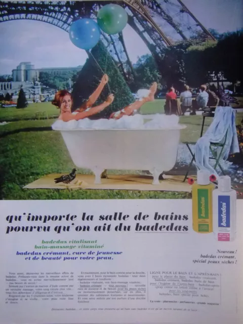 Bathroom Advertising As Long As Badas Are - Eiffel Tower