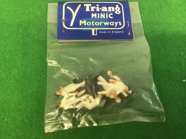 Triang Minic Motorways Mint Racing Pit Personnel