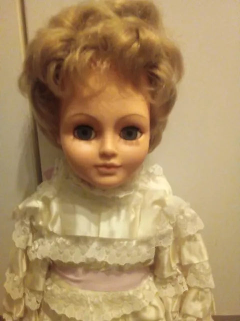 Vintage 1987 Palitoy Doll