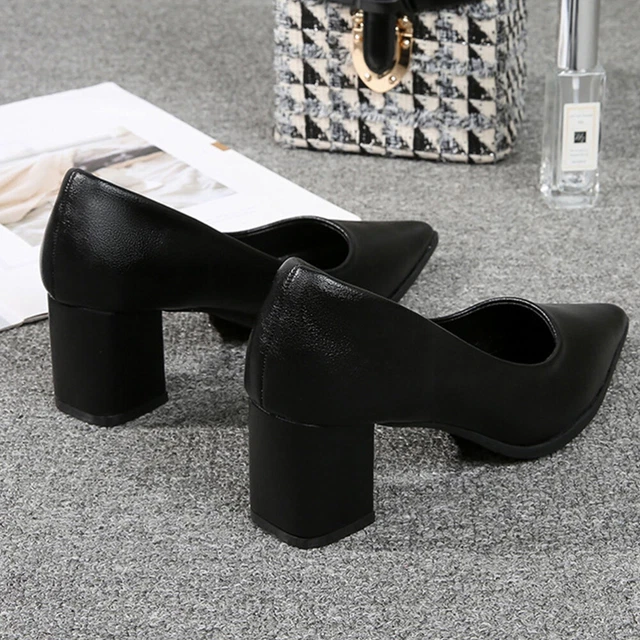 Scarpe abbigliamento moda donna scarpe folcloristiche abbigliamento formale signorina