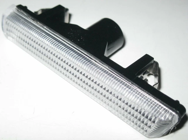 thumbnail image 2 of DEPO Side Marker Lights Pair For BMW 3 Series & 7 Series E38 E46 M3 (1995-2006) 2 of 6