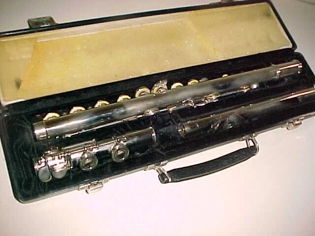E L DeFORD  vintage  FLUTE  -  Estate