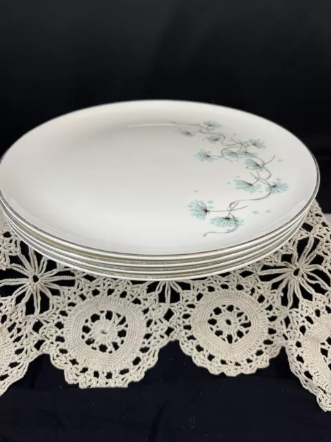 Vintage Set of 4 Taylor Smith Taylor Blue Lace 61-2 Dinner Plates 10.25 in