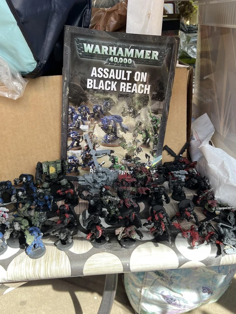 Warhammer 40K - Assault on Black Reach partial mixed lot Space Marines/Orks Warhammer 40K - Assault on Black Reach partial mixed lot Space Marines/Orks
