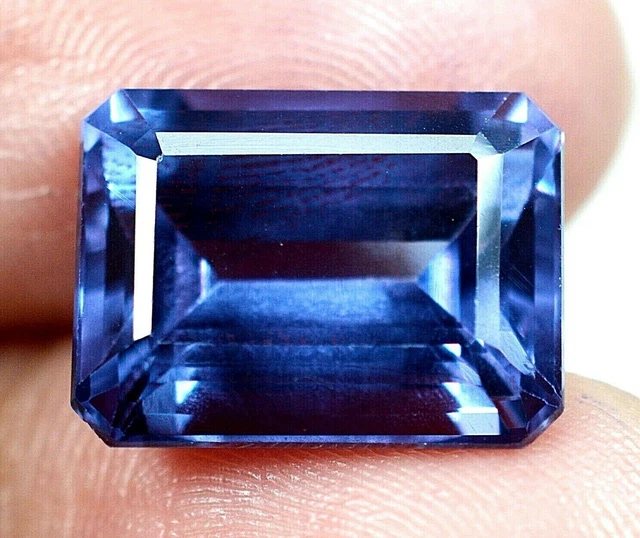 Pierres précieuses de tanzanite bleue de 1,7 carats En forme de poire Tanzanite